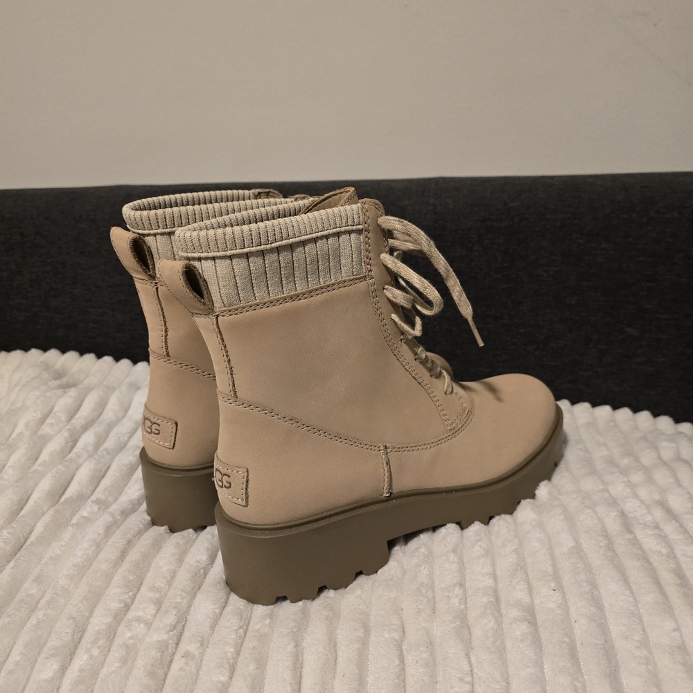 UGG Ballard Lace Up Waterproof Boot US 9